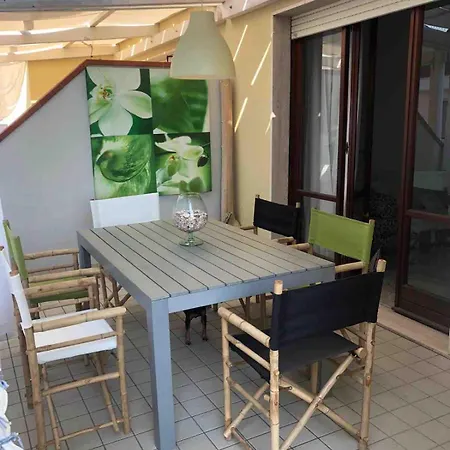 Beautiful Just A Short Walk From The Sea Silvi Paese