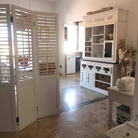 Beautiful Just A Short Walk From The Sea Apartment Silvi Paese