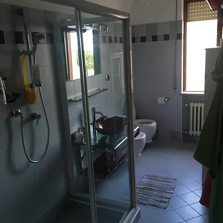 Beautiful Just A Short Walk From The Sea *