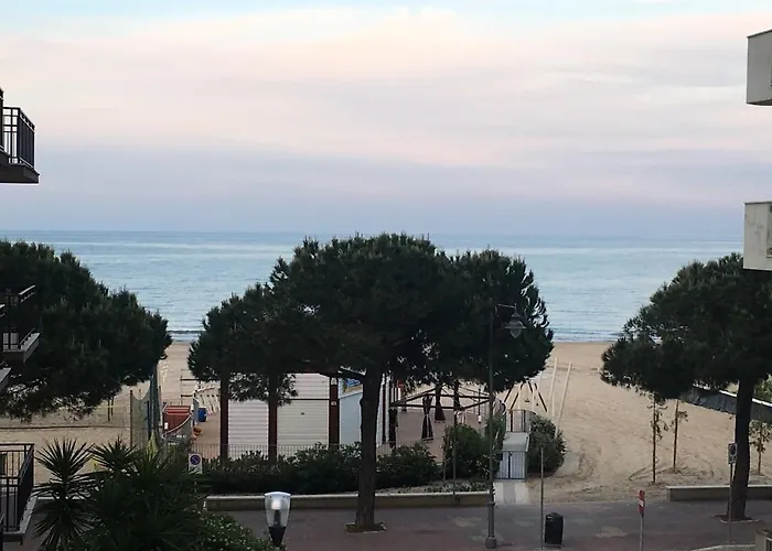 Beautiful Just A Short Walk From The Sea Apartamento *